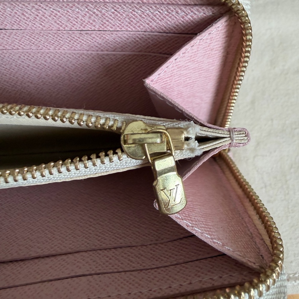Louis Vuitton Clémence Wallet - Picture 10 of 12